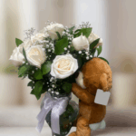 toma la imagen adjunta como base y genera vpvuej 1